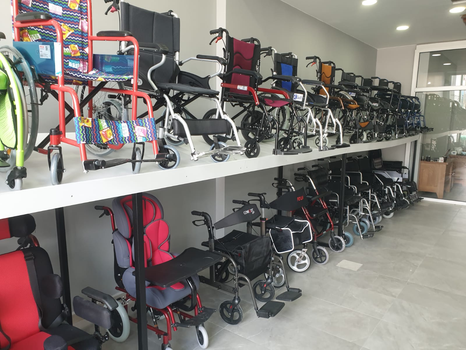 Tekerlekli Sandalye Dünyası Avcılar Showroom