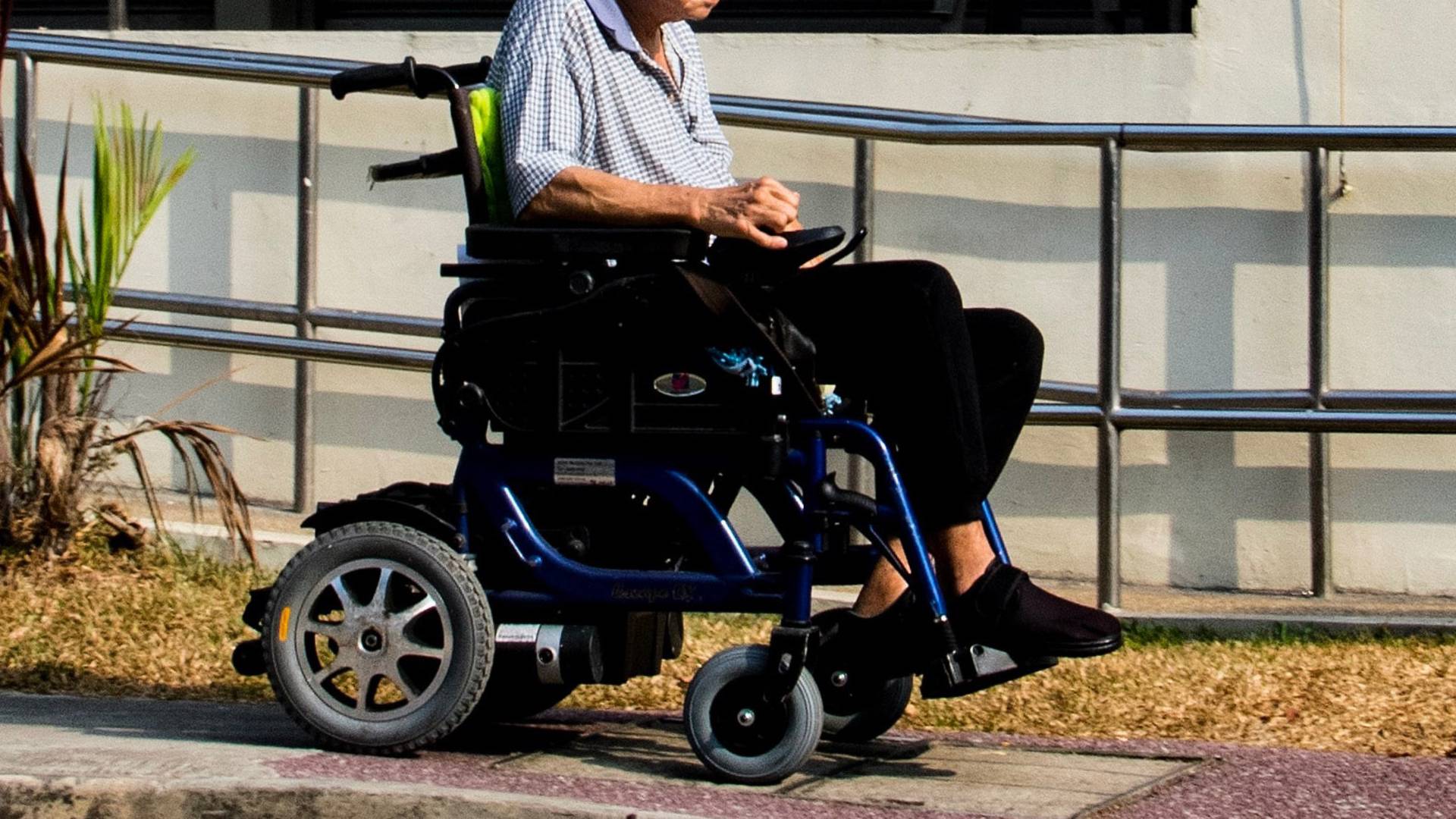 jetty akülü tekerlekli sandalyeler