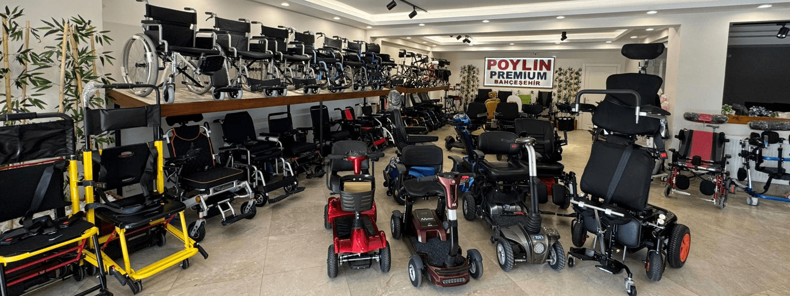 Poylin Premium Bahçeşehir Mağazası İç Görünüm